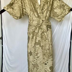 Zara Textured Dress in Cream and Gold